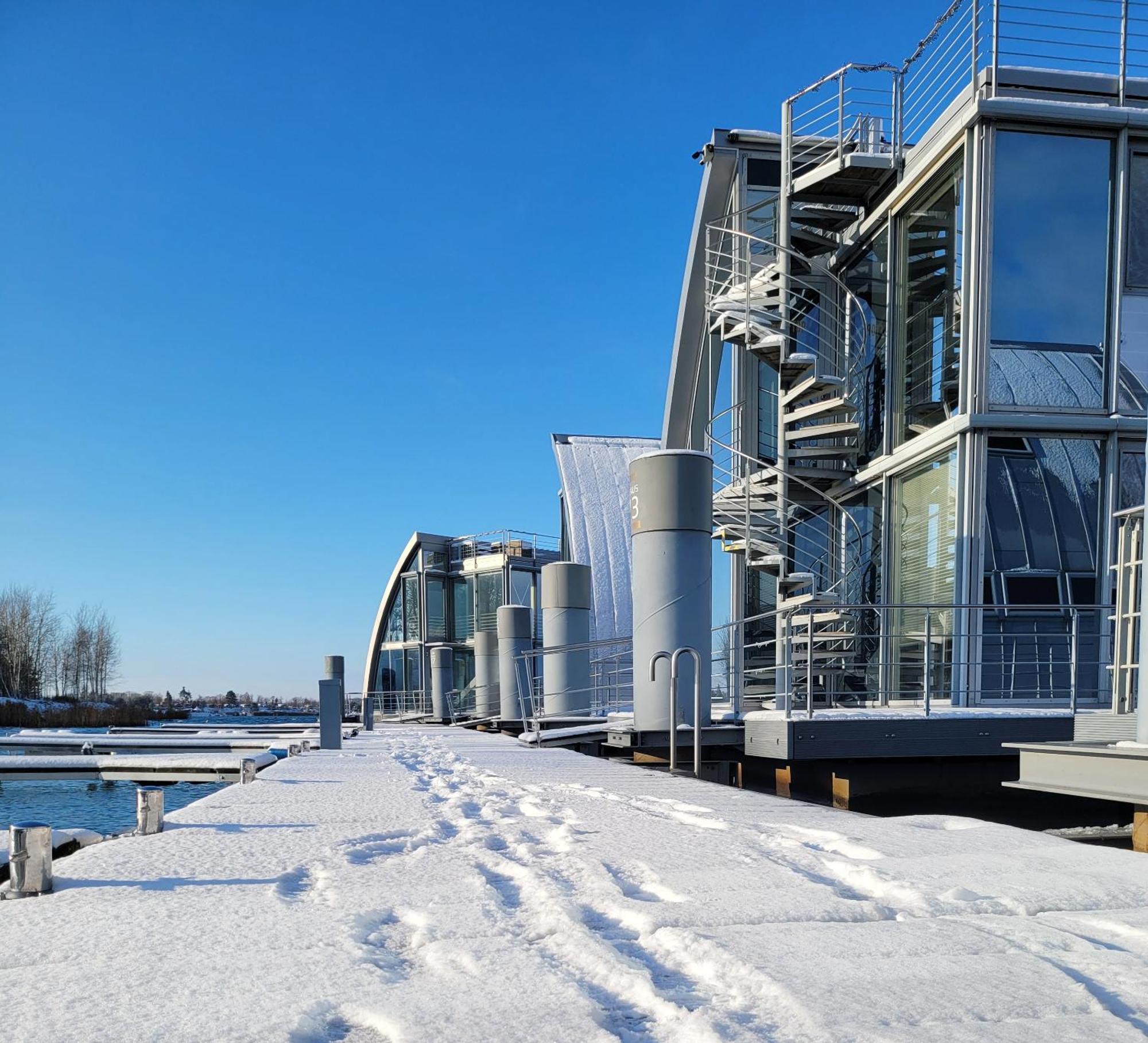 Schwimmendes Ferienhaus Sky Elsterheide Dış mekan fotoğraf