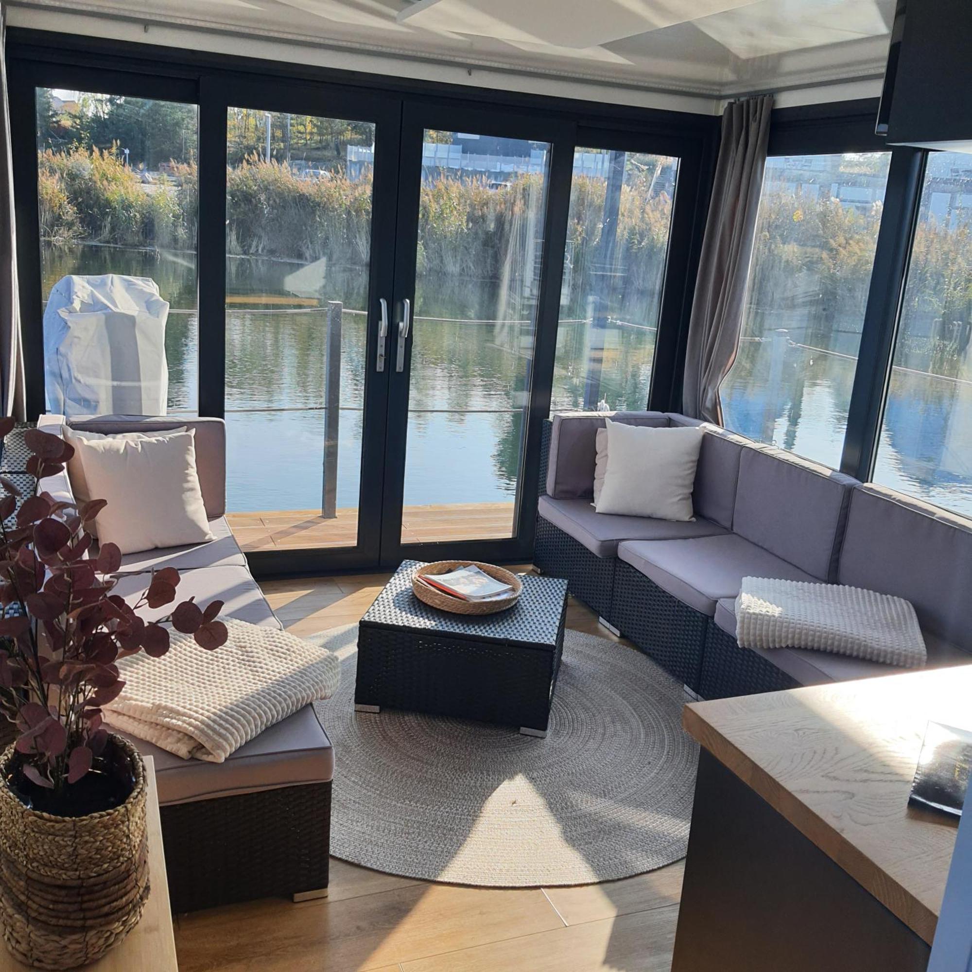 Schwimmendes Ferienhaus Sky Elsterheide Dış mekan fotoğraf
